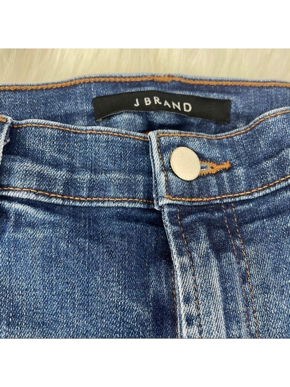 J Brand Ruby Hi-Rise Cropped Cigarette Jeans‎ - Picture 6 of 8